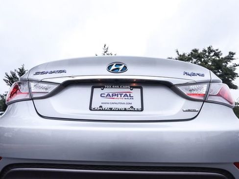 Used 2013 Hyundai Sonata Limited w/ Panoramic Sunroof Pkg FWD image 16