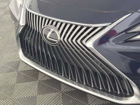 Used 2019 Lexus ES 350 w/ Premium Package FWD image 28