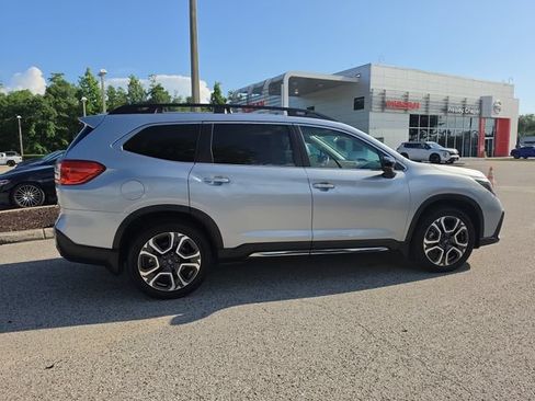 Used 2024 Subaru Ascent Limited w/ Technology Package AWD/4WD image 9