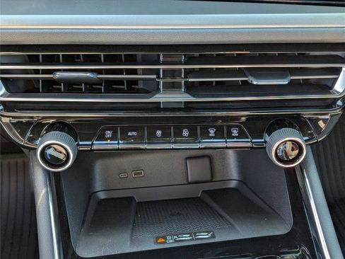 New 2026 Chevrolet Traverse LT w/ Driver Confidence Package image 23