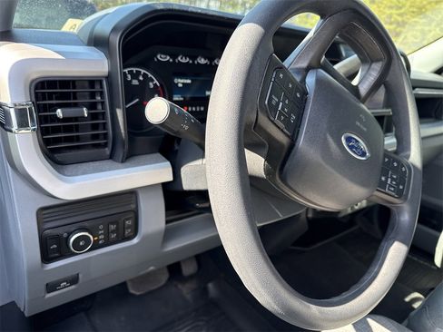 Used 2025 Ford F350 XLT w/ Tremor Off-Road Package image 8