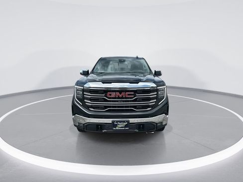 New 2026 GMC Sierra 1500 SLT AWD/4WD image 3