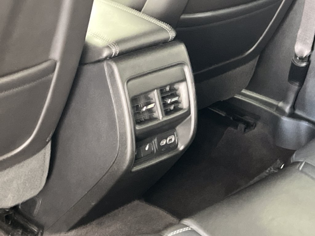 Used 2019 Cadillac XT4 Premium Luxury AWD/4WD image 44