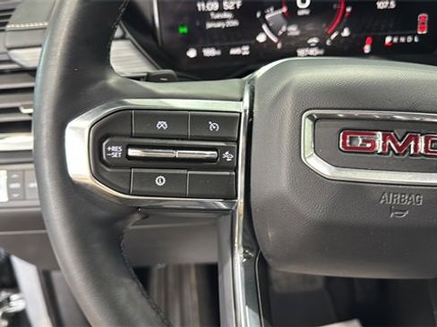 Used 2025 GMC Acadia Elevation image 27