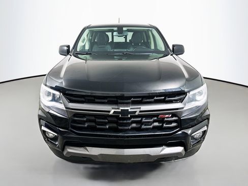Used 2022 Chevrolet Colorado Z71 AWD/4WD image 2
