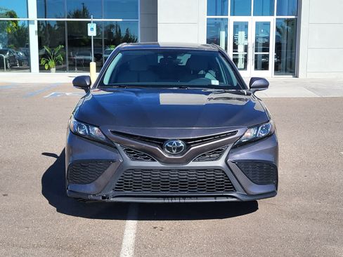 Used 2024 Toyota Camry SE FWD image 2