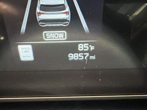 Used 2024 Kia Sportage EX image 16