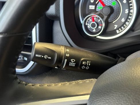Used 2022 RAM 1500 Big Horn RWD image 35