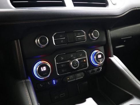 Used 2021 GMC Yukon AT4 w/ Rear Media and Nav Package AWD/4WD image 32