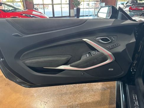 Used 2021 Chevrolet Camaro ZL1 image 12