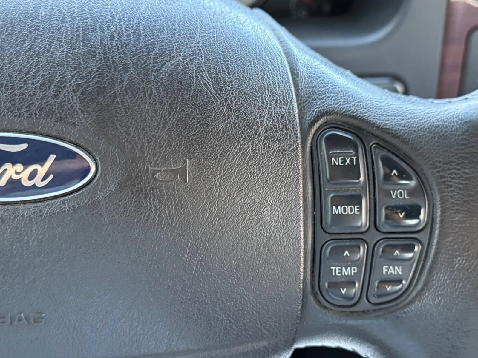 Used 2007 Ford F350 Lariat AWD/4WD image 29
