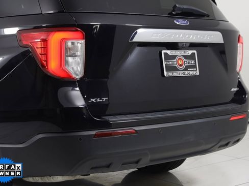 Used 2022 Ford Explorer XLT image 24