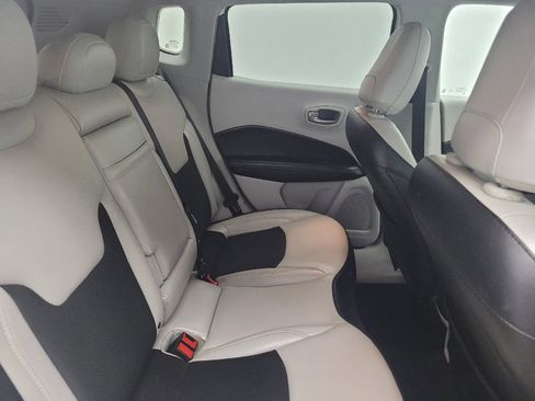 Used 2019 Jeep Compass Latitude w/ Popular Equipment Group FWD image 19