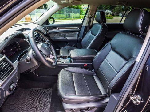 Used 2023 Volkswagen Atlas SE FWD image 35