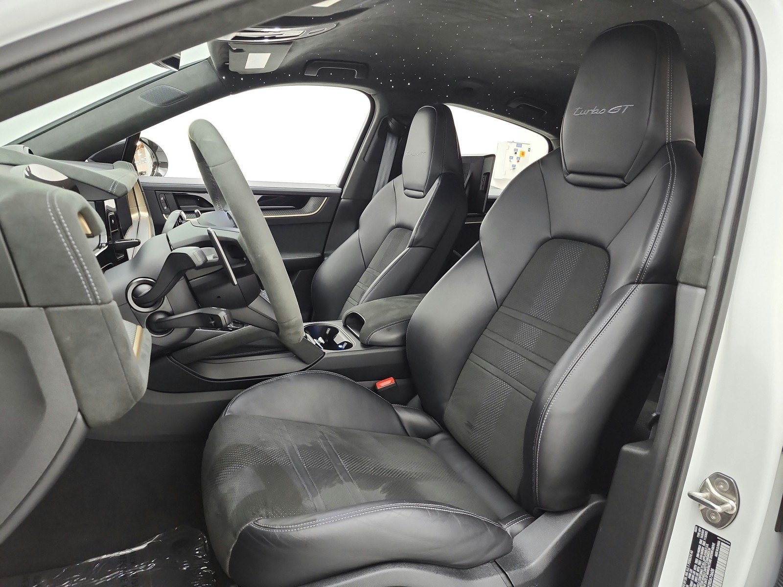 Used 2024 Porsche Cayenne Turbo GT AWD/4WD image 15