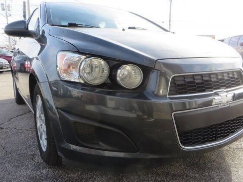 Used 2016 Chevrolet Sonic LT image 42