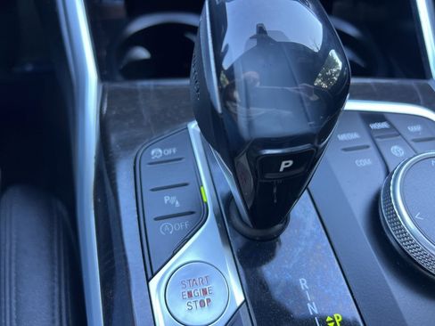 Used 2019 BMW 330i Sedan w/ Convenience Package image 30