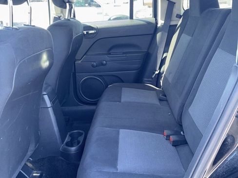 Used 2014 Jeep Patriot Sport FWD image 12