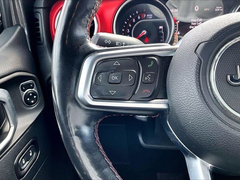Used 2019 Jeep Wrangler Unlimited Rubicon AWD/4WD image 17