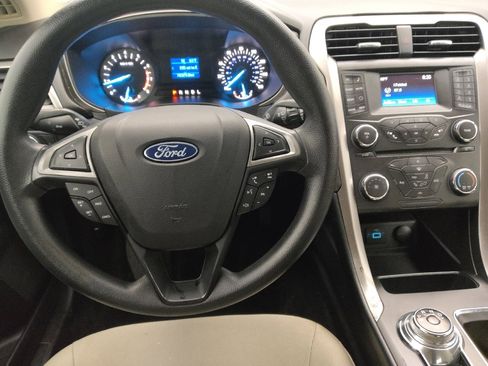 Used 2018 Ford Fusion S image 22