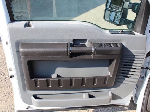 Used 2015 Ford F250 XL w/ Power Equipment Group AWD/4WD image 15
