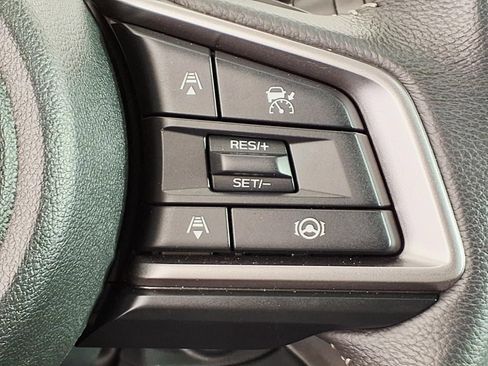 Used 2025 Subaru Outback Premium w/ Popular Package #1A AWD/4WD image 17