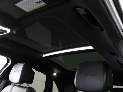 Used 2018 Porsche Macan GTS image 22