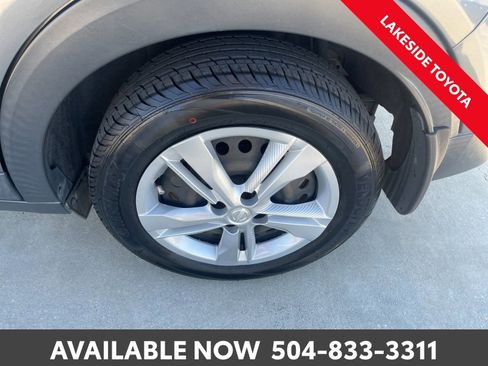 Used 2019 Nissan Kicks S image 12