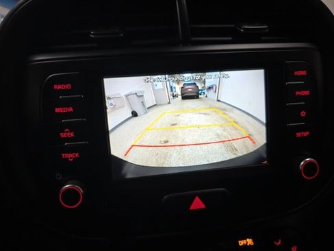 Used 2020 Kia Soul S image 22