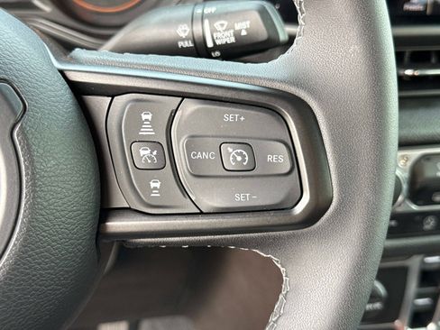 New 2025 Jeep Gladiator Sport AWD/4WD image 29