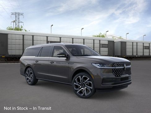 New 2026 Lincoln Navigator L Black Label AWD/4WD image 7