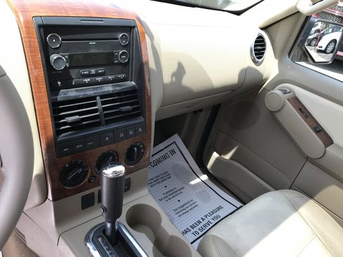 Used 2010 Ford Explorer Eddie Bauer AWD/4WD image 13