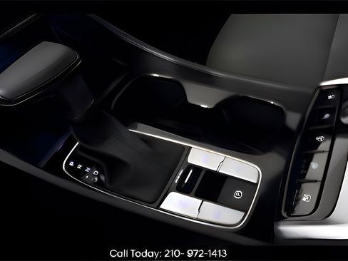 Used 2024 Hyundai Santa Cruz Limited image 24