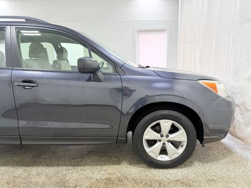 Used 2015 Subaru Forester 2.5i w/ Alloy Wheel Package image 8