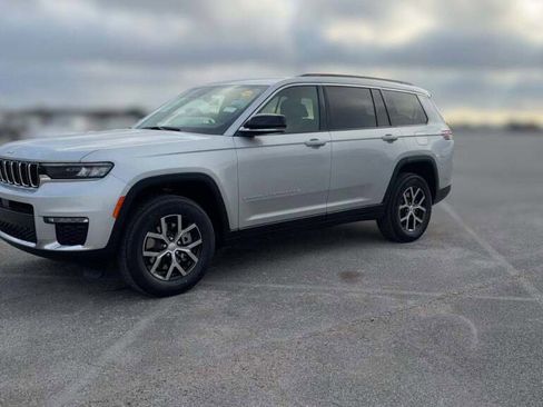 New 2025 Jeep Grand Cherokee L Limited image 1
