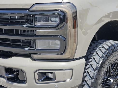 New 2026 Ford F250 Platinum w/ Platinum Plus Package AWD/4WD image 5
