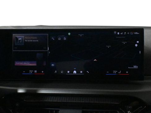 Used 2025 BMW 230i xDrive Coupe w/ Convenience Package image 22