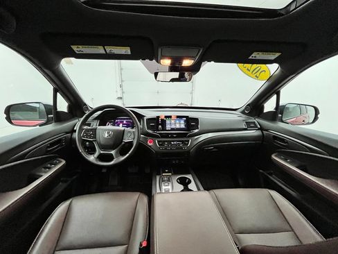 Used 2025 Honda Passport EX-L image 4