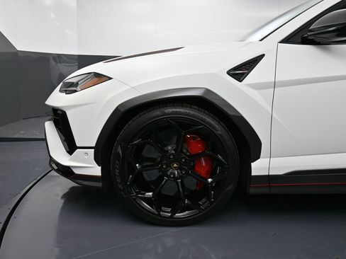 Used 2023 Lamborghini Urus Performante image 12