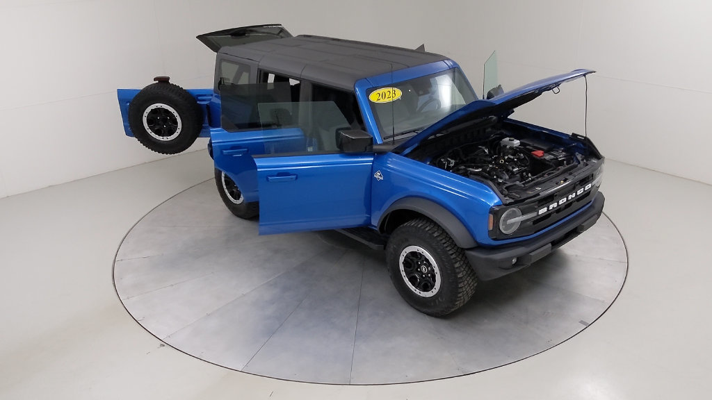 Used 2023 Ford Bronco Outer Banks w/ Sasquatch Package AWD/4WD image 45