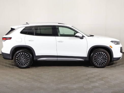 Used 2025 Volkswagen Tiguan S AWD/4WD image 17
