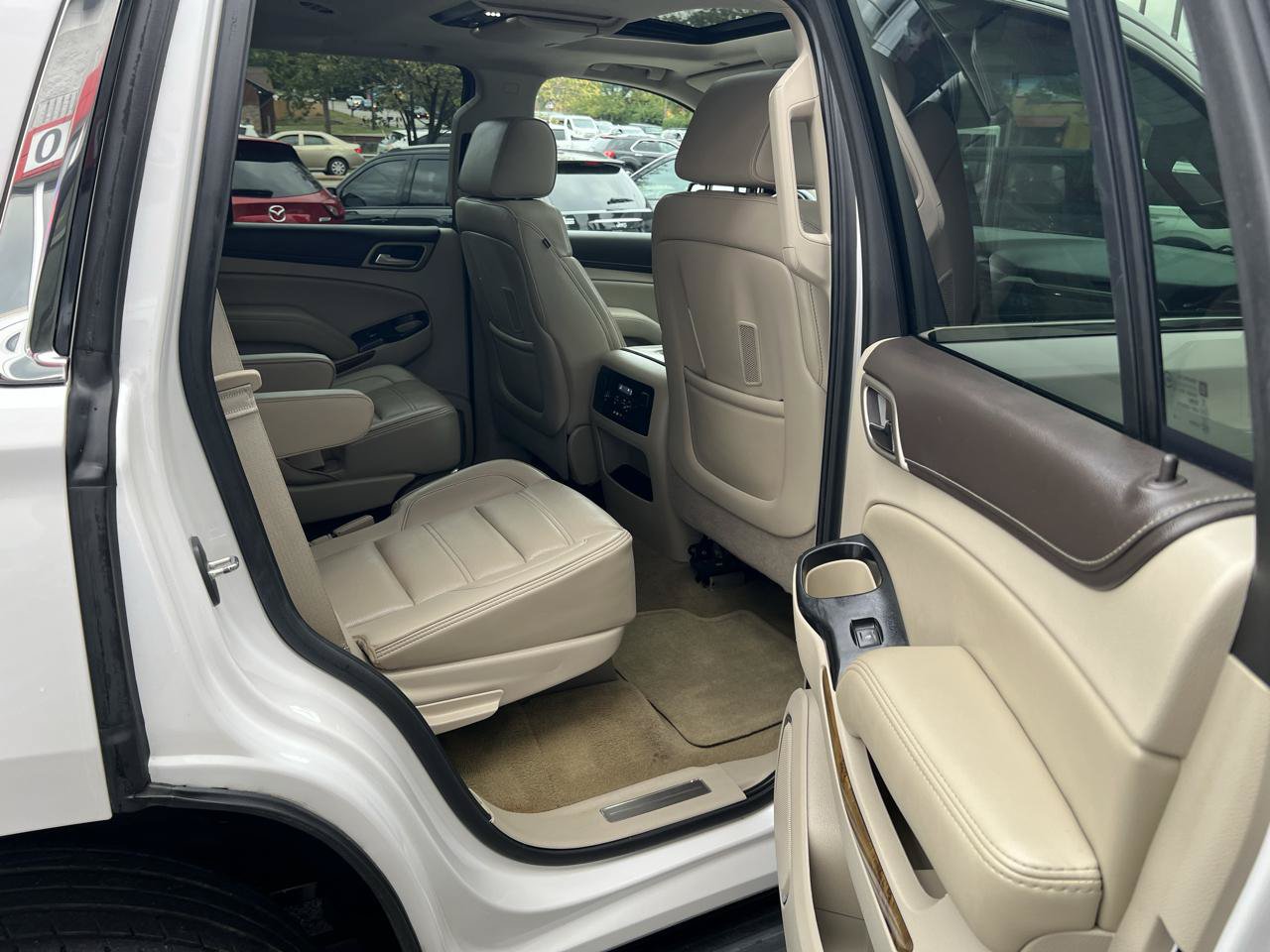 Used 2016 GMC Yukon Denali w/ Open Road Package AWD/4WD image 18