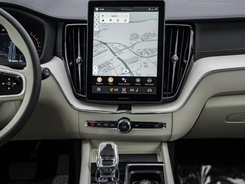 New 2026 Volvo XC60 B5 Ultra w/ Protection Package Premier image 21