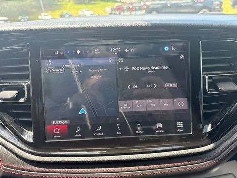 Used 2025 Dodge Durango GT AWD/4WD image 16