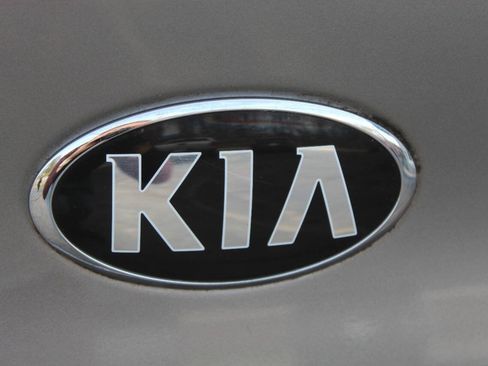 Used 2015 Kia Optima LX FWD image 19