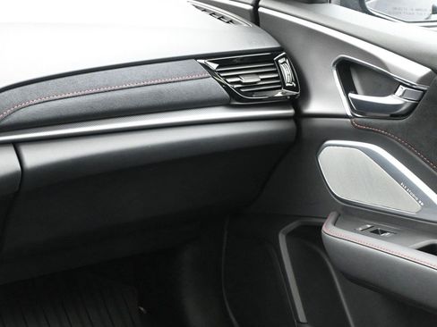 Certified 2025 Acura RDX w/ Advance Package AWD/4WD image 16