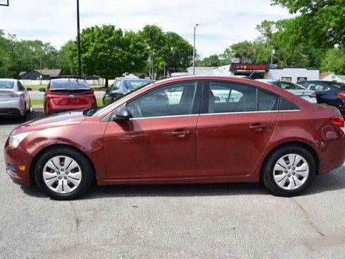 Used 2012 Chevrolet Cruze LS w/ Connectivity Package FWD image 9