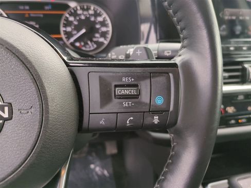 Used 2023 Nissan Pathfinder SL image 23