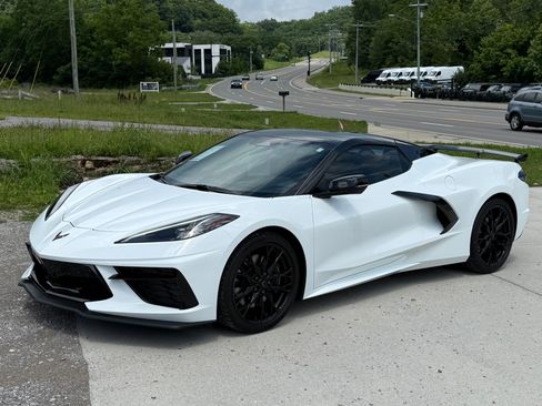 Used 2025 Chevrolet Corvette Stingray Preferred Conv w/ Z51 Performance Package RWD image 12