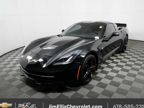 Used 2017 Chevrolet Corvette Stingray Coupe w/ 1LT image 22